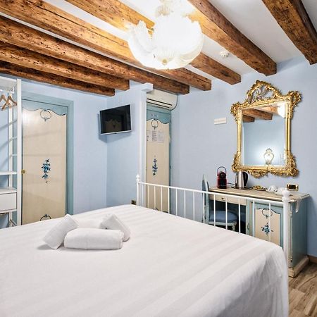 Piccolo Vecellio Hotel Venice Exterior photo
