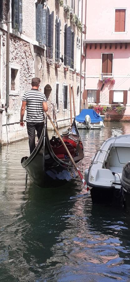 Piccolo Vecellio Hotel Venice Exterior photo